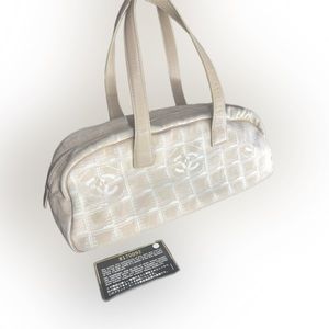 Authentic Pink/Beige Vintage chanel travel ligne purse rare